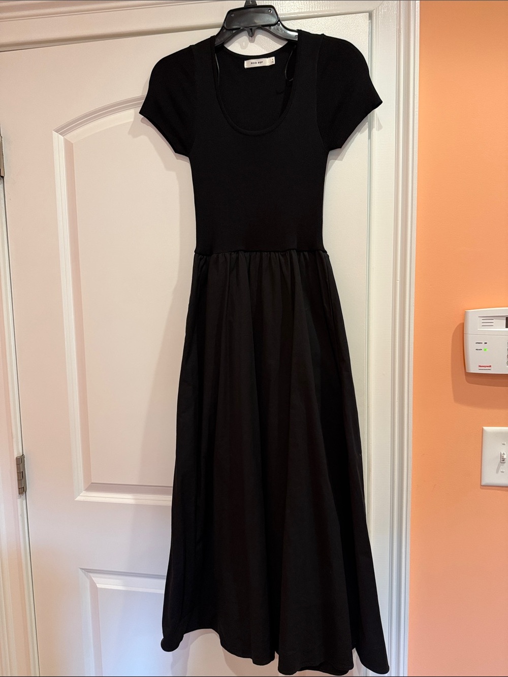 MOD REF Black Short-Sleeve Scoop Neck Maxi Dress